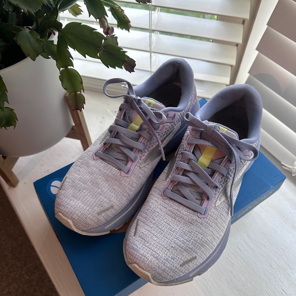 Brooks Ghost 14 - Picture 4 of 9